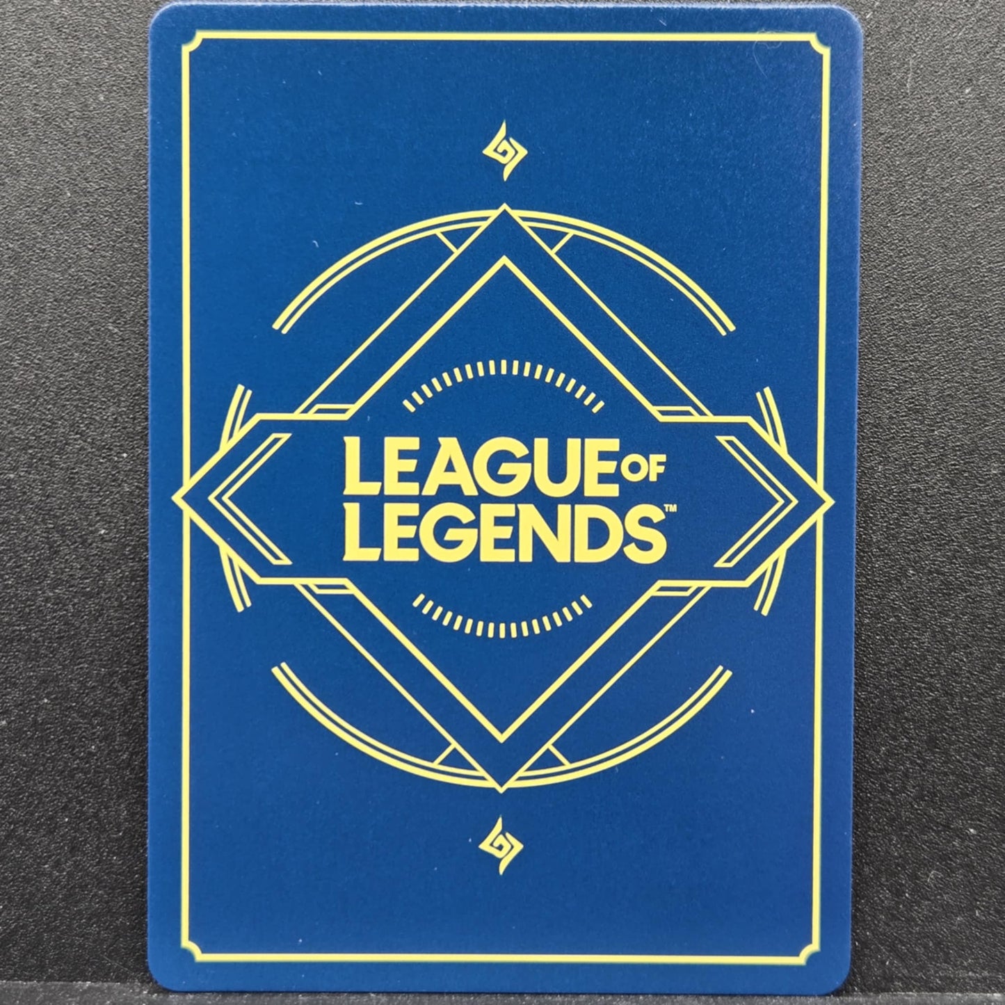 Aphelios - Exalted (Signature) [SPF - 224*/221]